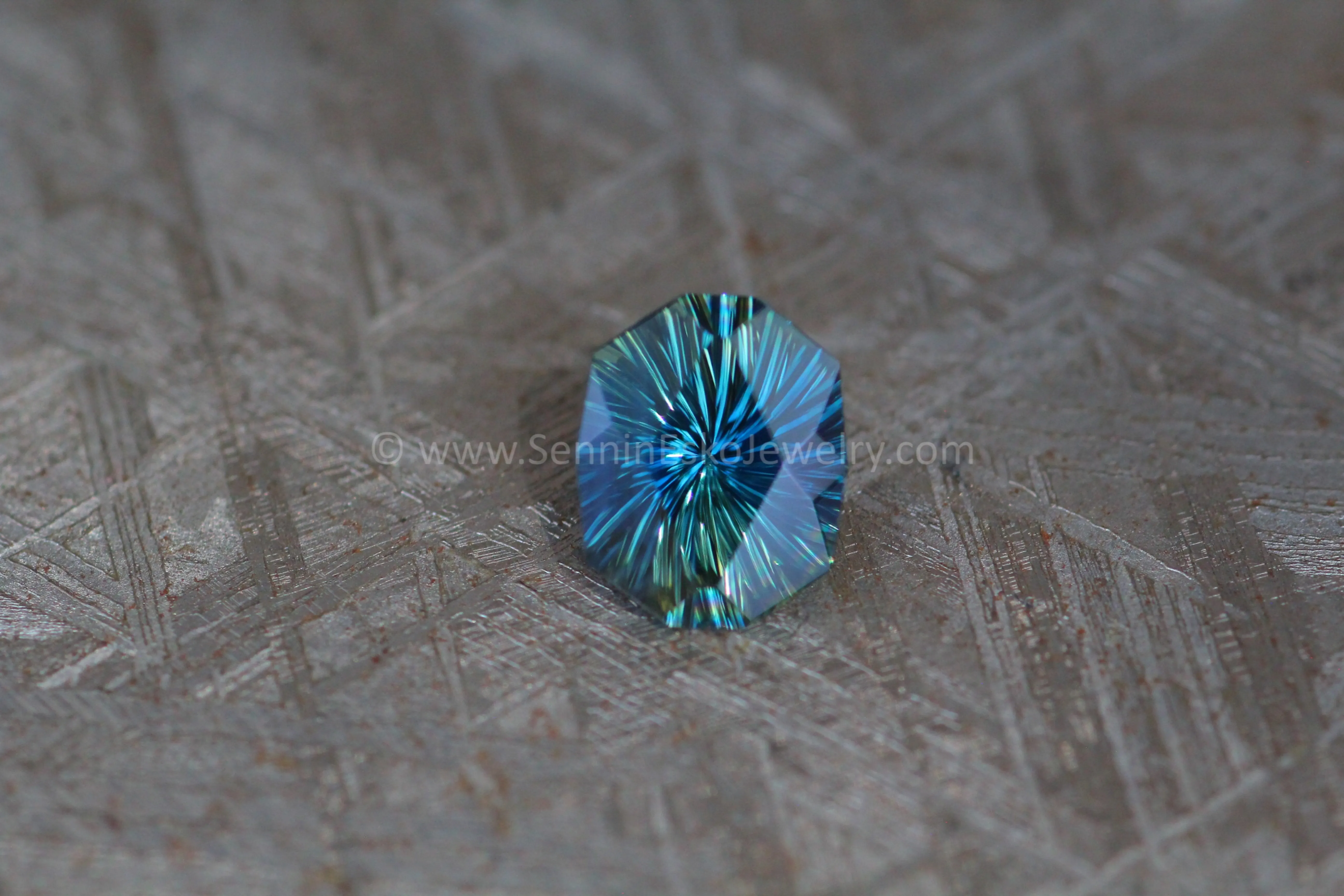 1 Carat Neon Blue/Green Sapphire Decagonal Cushion - 7x5.8mm, Fantasy Cut