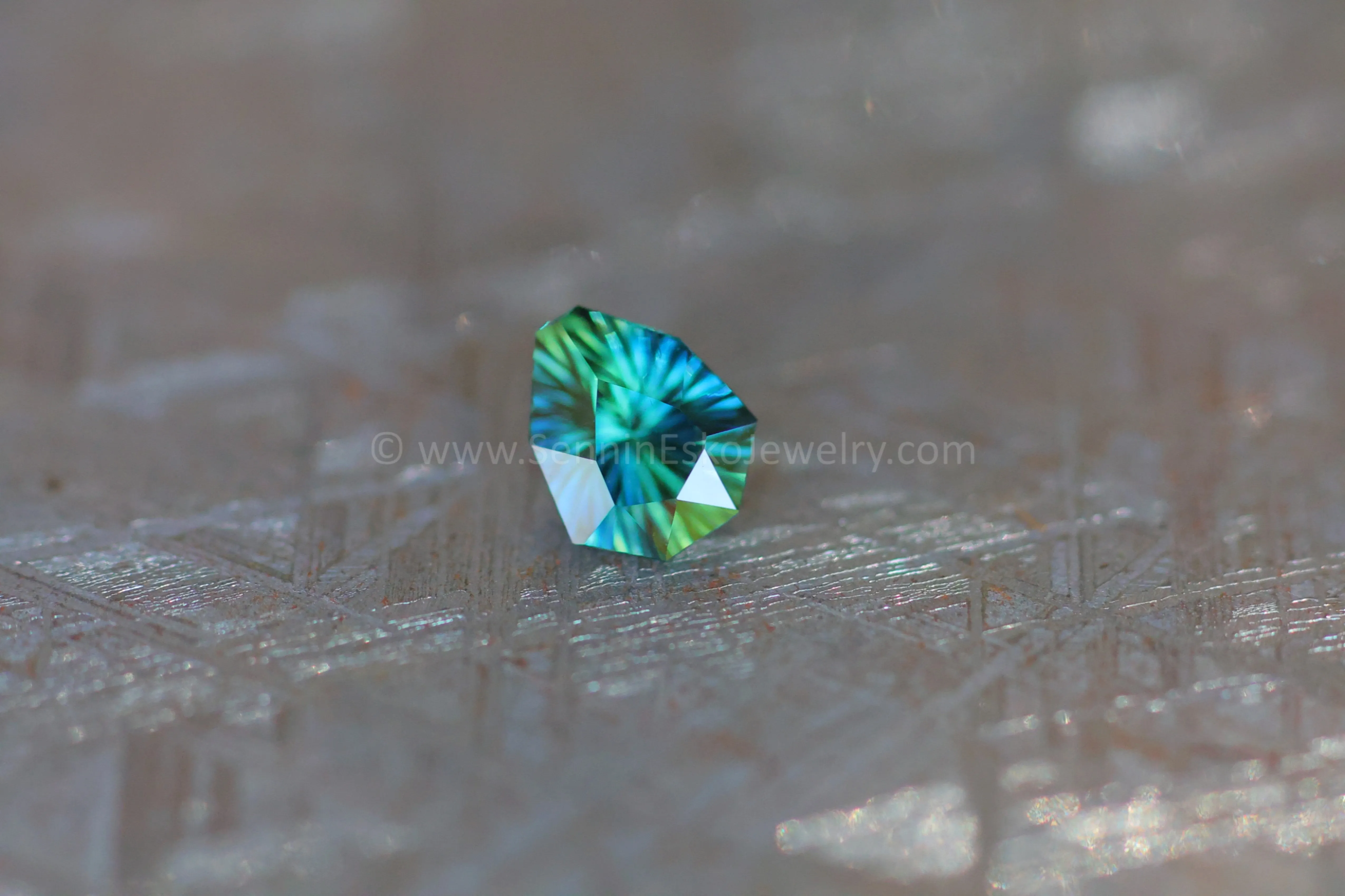 1.3ct Parti Green/Blue Sapphire Arrowhead - 7.2x6.1mm - Galaxy Cut