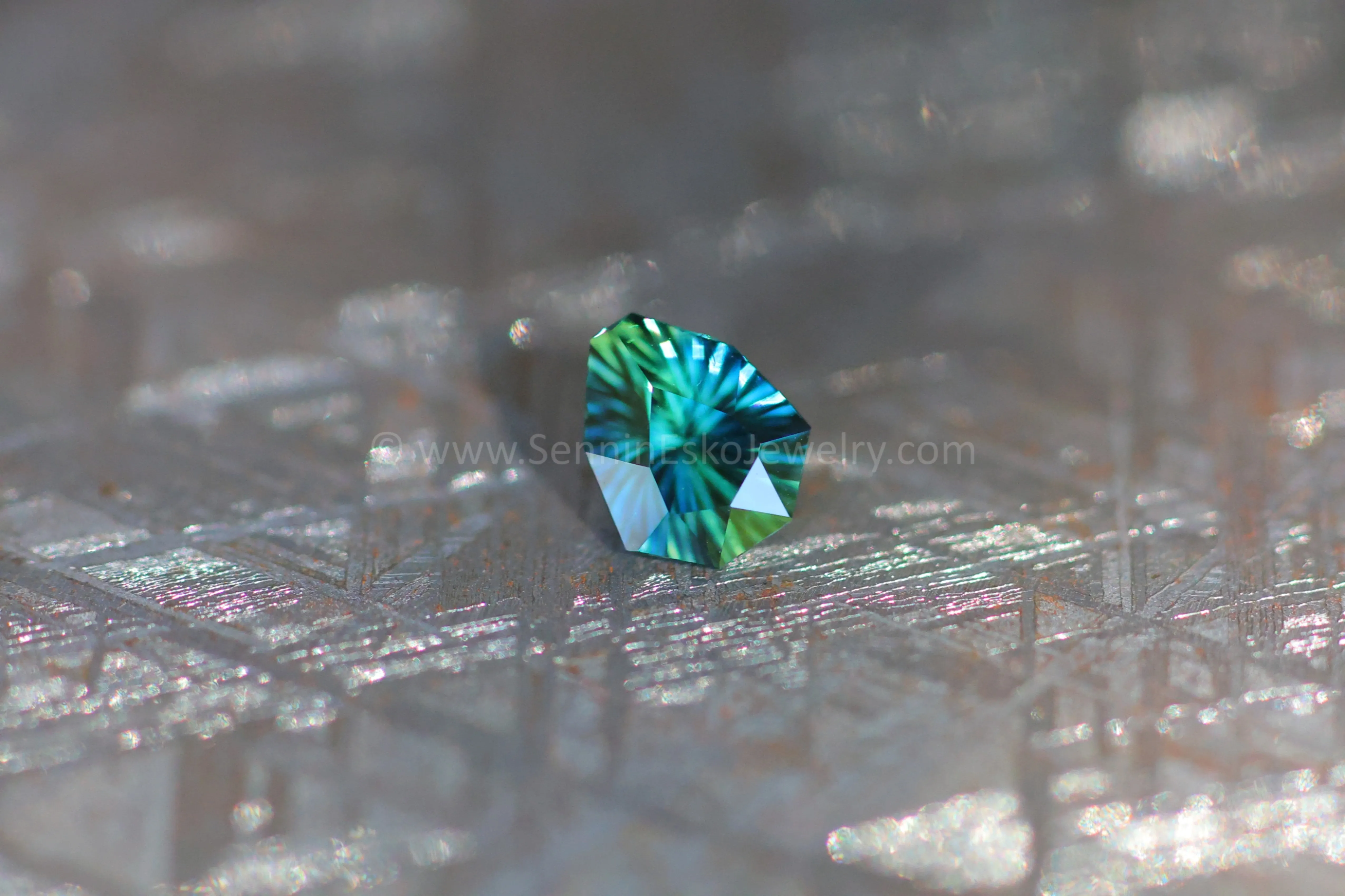 1.3ct Parti Green/Blue Sapphire Arrowhead - 7.2x6.1mm - Galaxy Cut