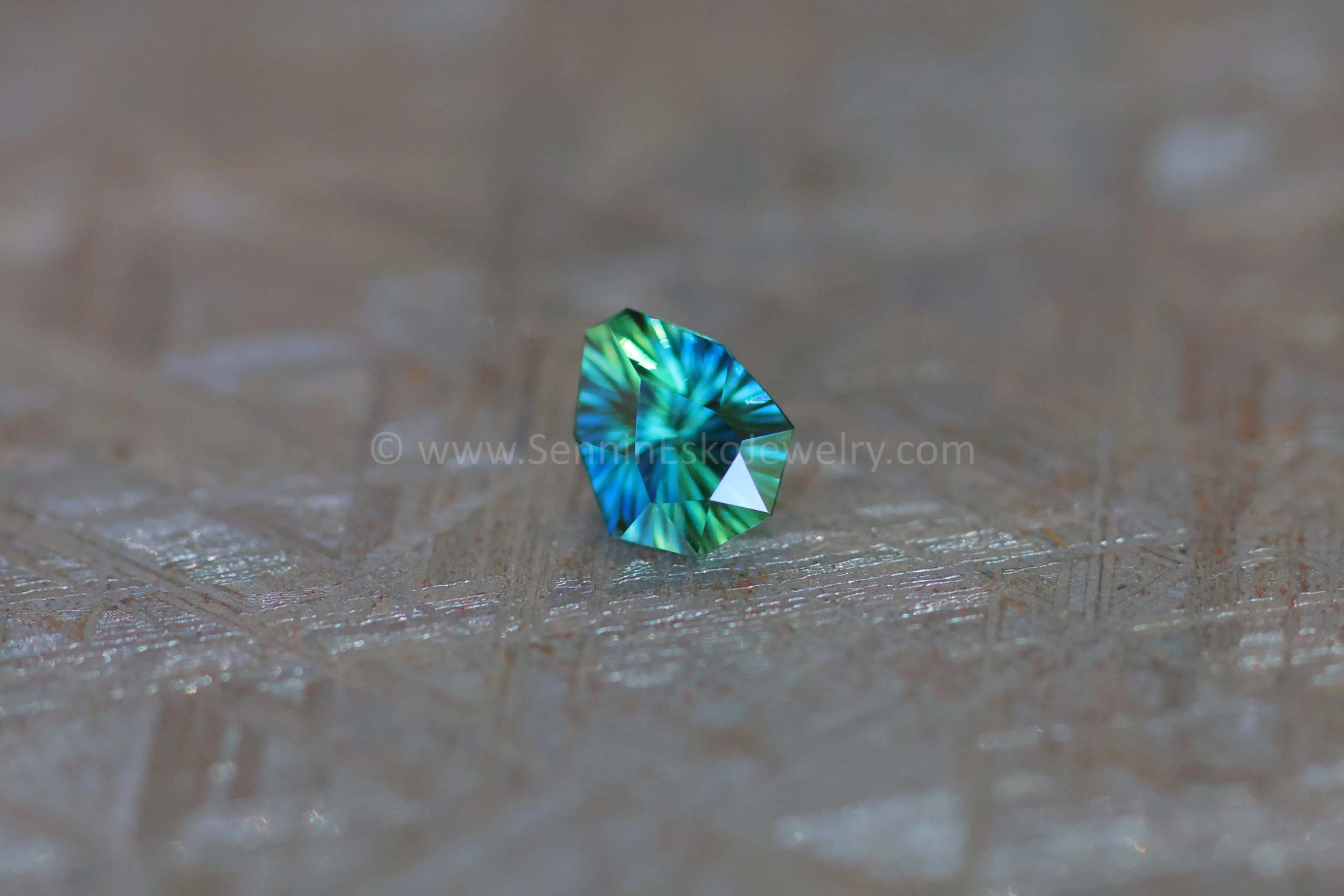 1.3ct Parti Green/Blue Sapphire Arrowhead - 7.2x6.1mm - Galaxy Cut