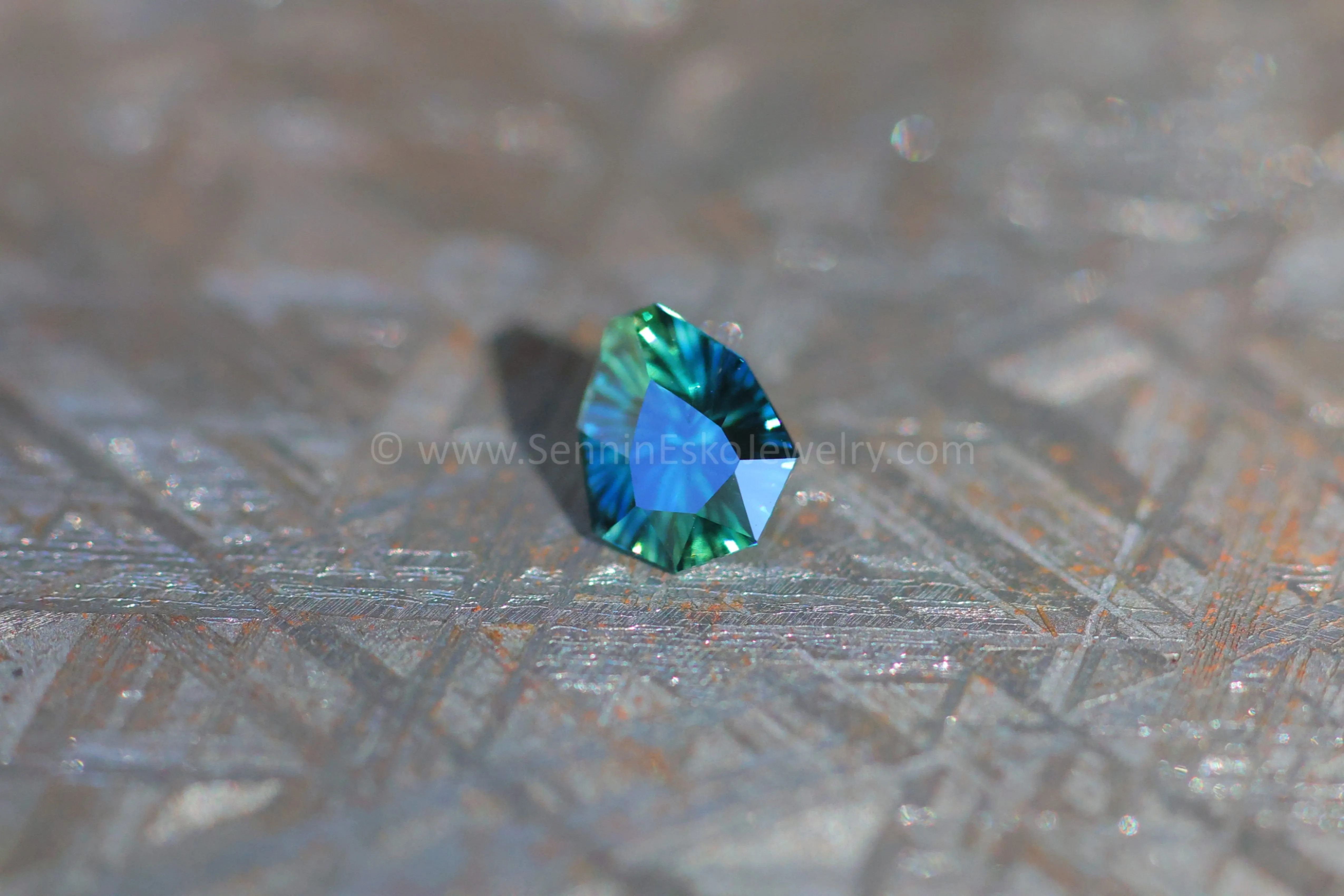 1.3ct Parti Green/Blue Sapphire Arrowhead - 7.2x6.1mm - Galaxy Cut