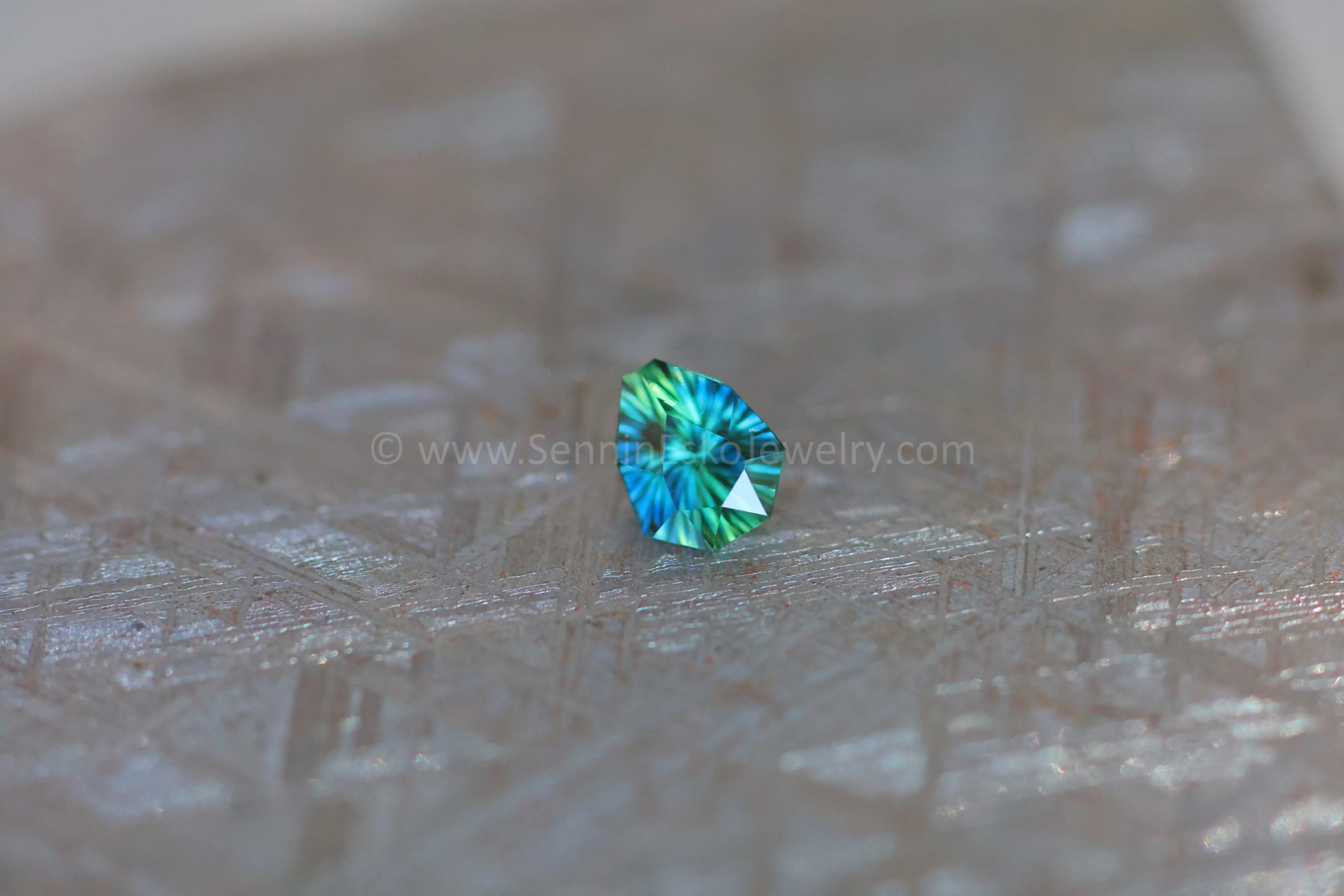 1.3ct Parti Green/Blue Sapphire Arrowhead - 7.2x6.1mm - Galaxy Cut