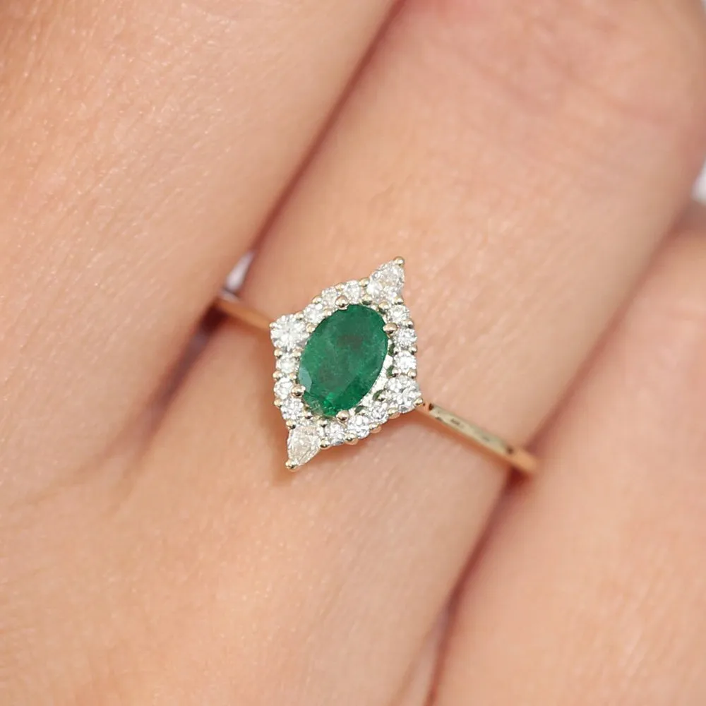 14k Oval Emerald and Diamond Bellarina Ring