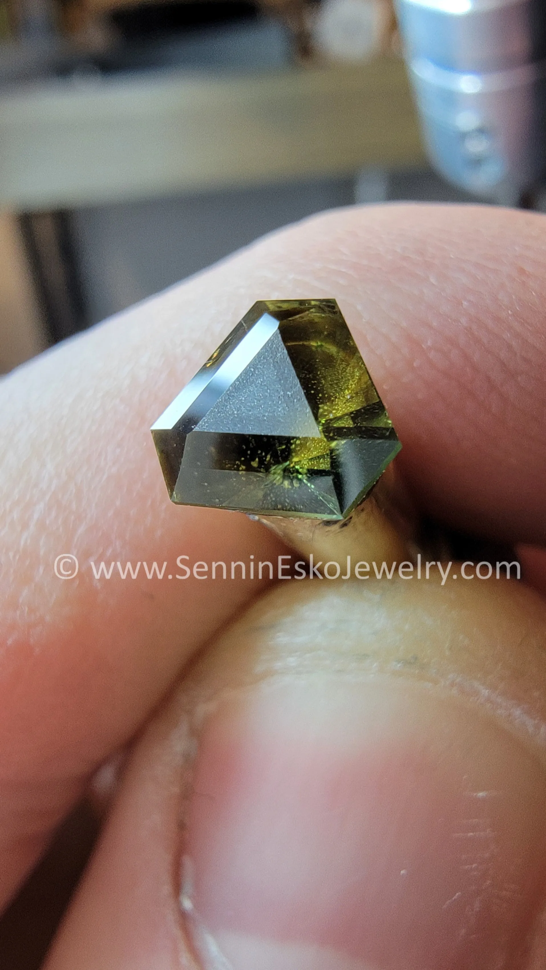 1.5 Carat Yellow/Green Sapphire Triangle - 6.5x7.4mm - Galaxy Cut