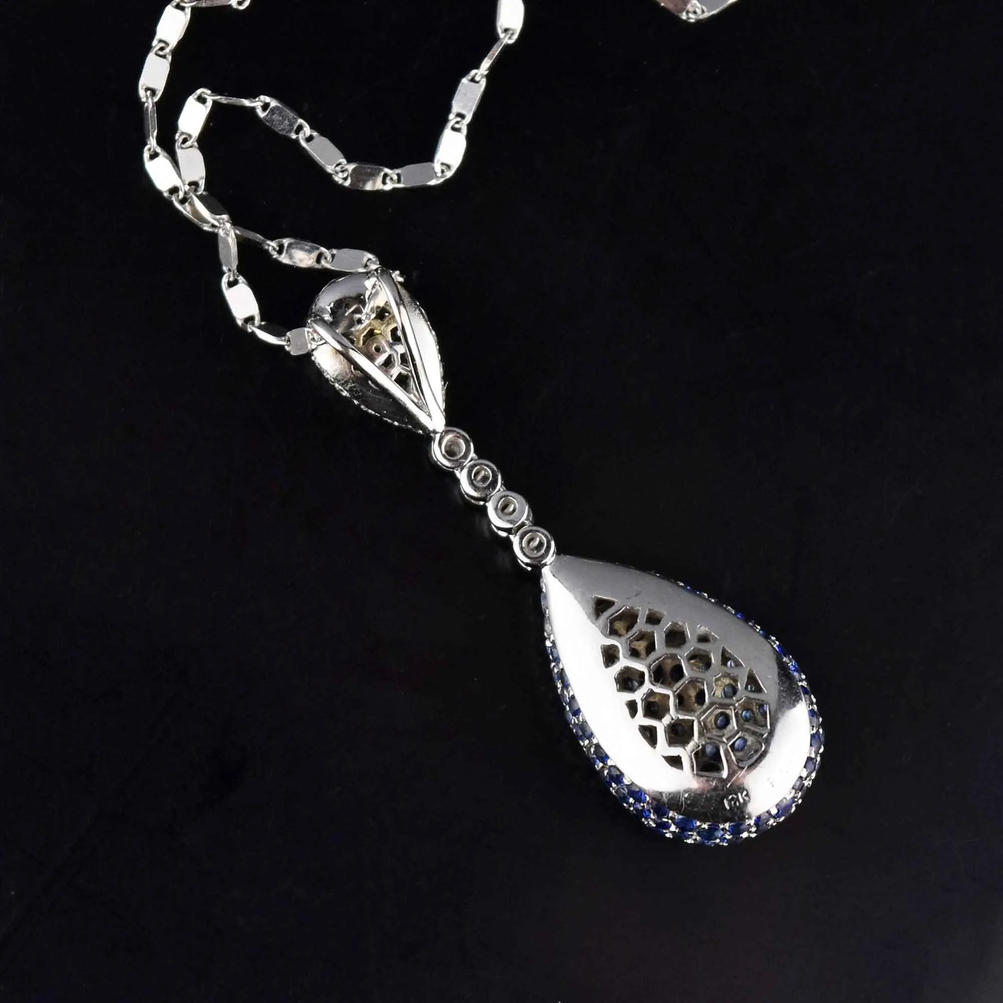 18K White Gold Sapphire Diamond Pendant Necklace