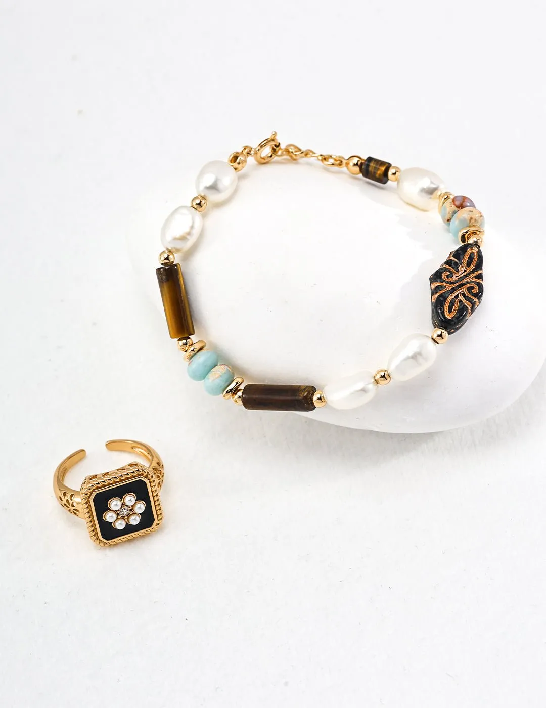 Classic Chanel-inspired Vintage Square Enamel Glazed Pearl Open Ring