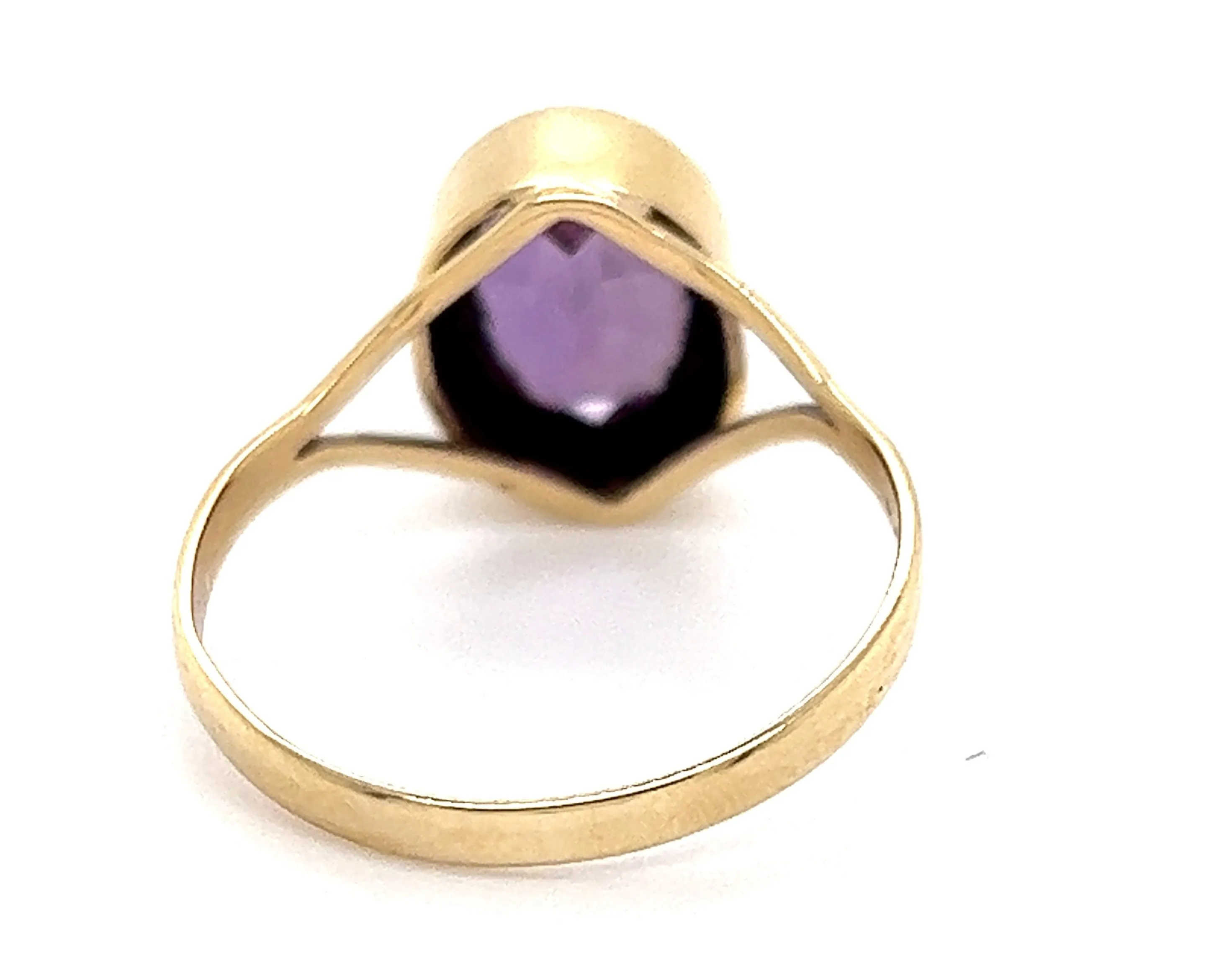 Colour Change Sapphire Yellow Gold Handmade Ring