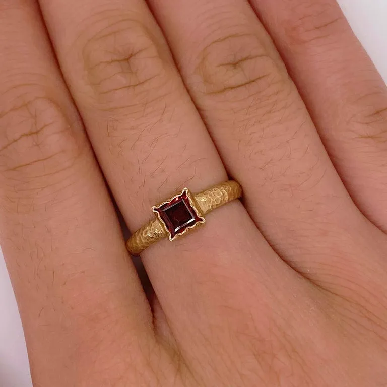 English Garnet & Hammered Gold Ring