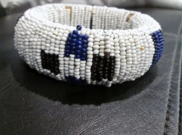 Handmade AFRICA Bead BRACELET Tribal Ethnic Cuff BEAD Bangle WHITE GREEN BLACK