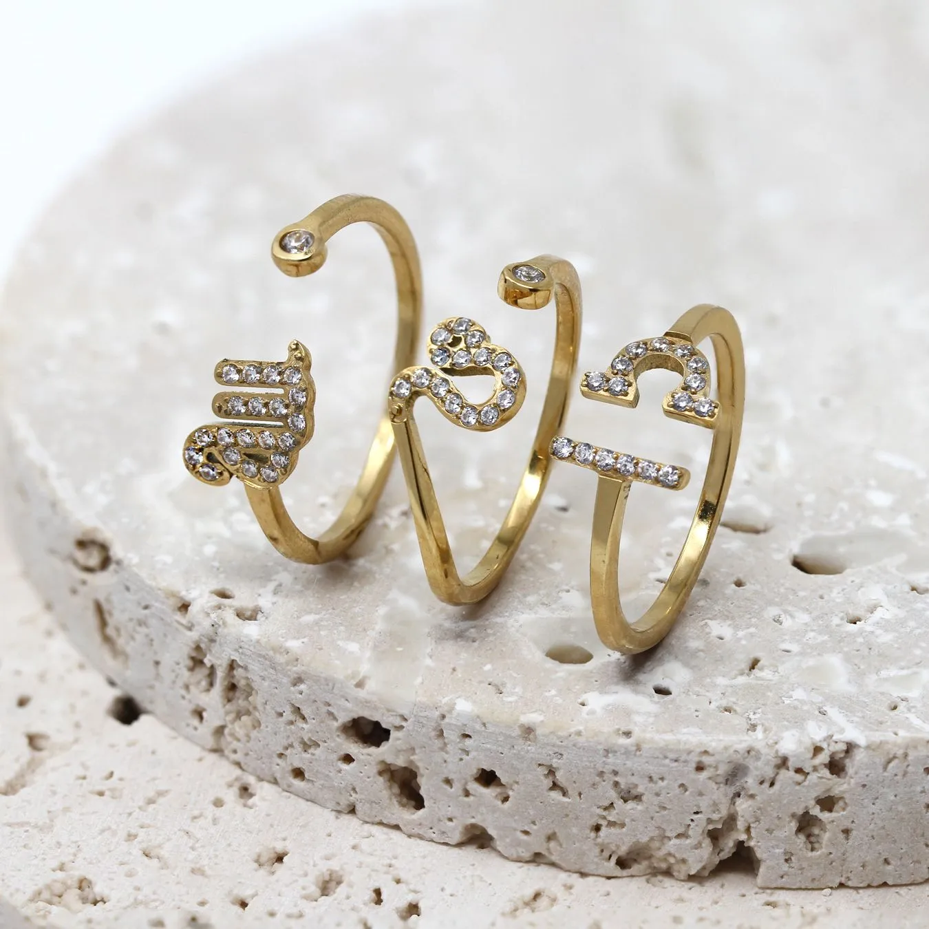 Leo Ring with CZ Stones - Yellow Gold