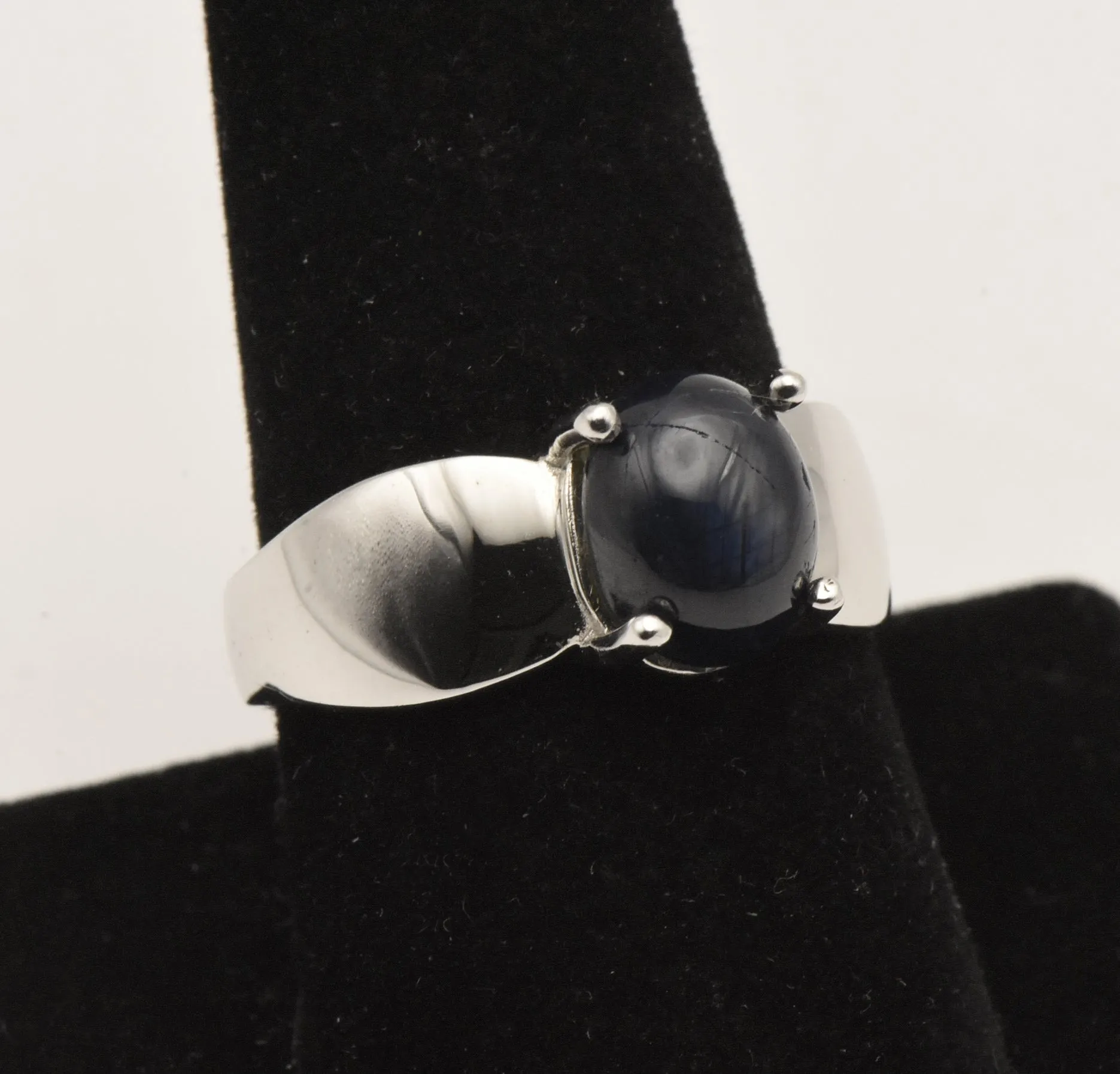 Vintage Sterling Silver Black Star Sapphire Ring - Size 8.75