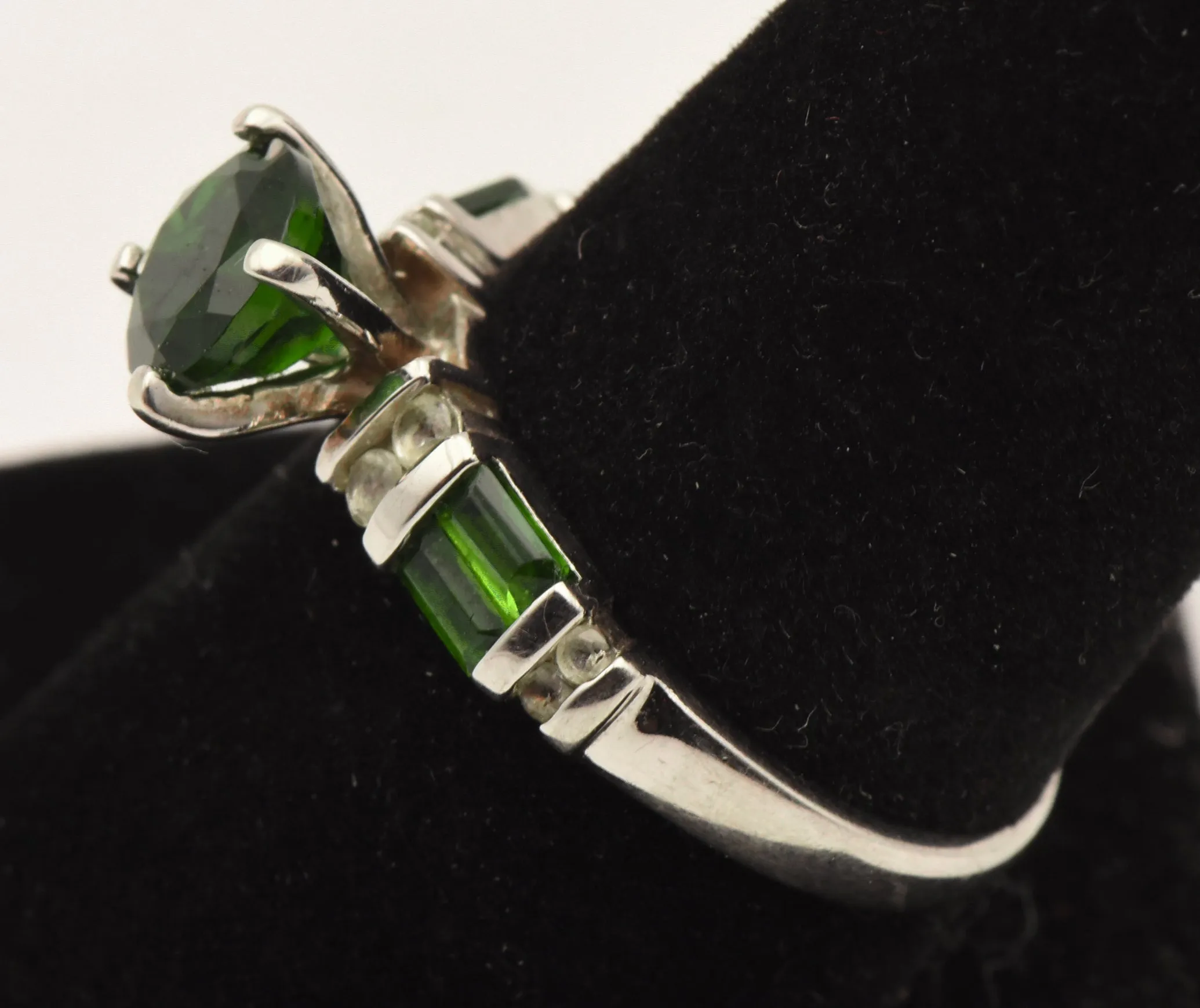 Vintage Sterling Silver Synthetic Emerald and Topaz Ring - Size 8.75